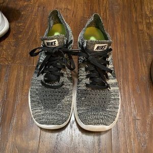 Nike fly knit free run
